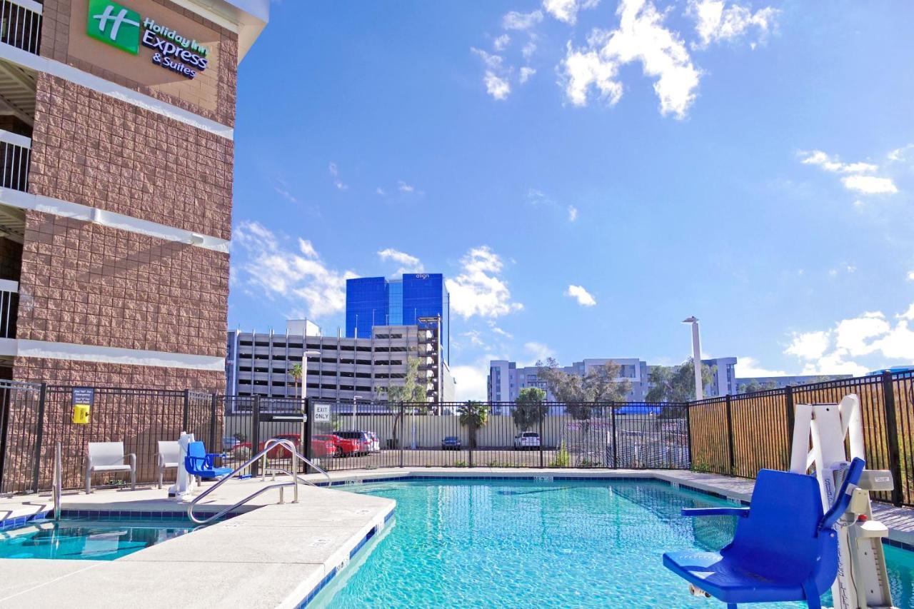 Holiday Inn Express & Suites Phoenix - Tempe, An Ihg Hotel Exterior photo